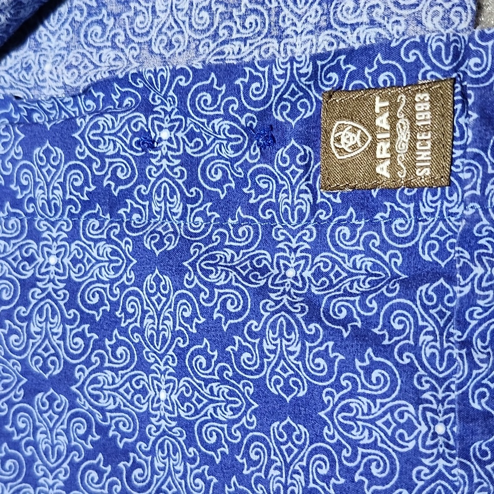 Ariat Blue Patterned Embroidered Button-Down Shor… - image 8